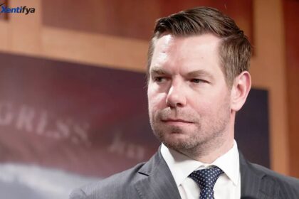 eric swalwell shirtless